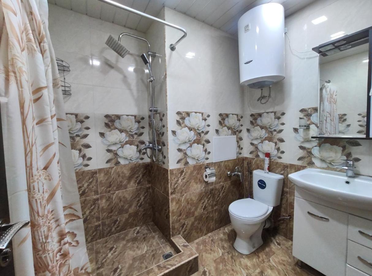 Khanjyan 7 Luxury Apartment Yerevan Exterior photo