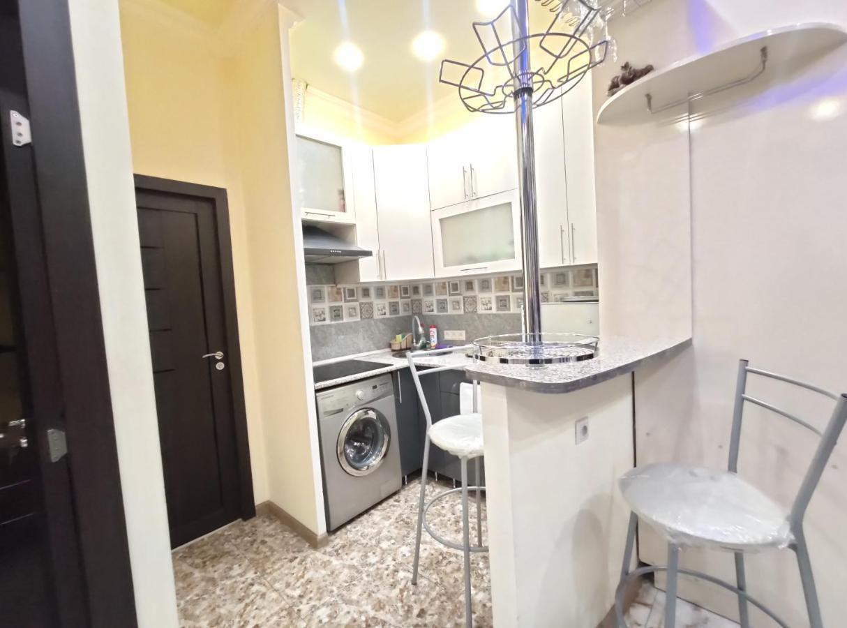 Khanjyan 7 Luxury Apartment Yerevan Exterior photo